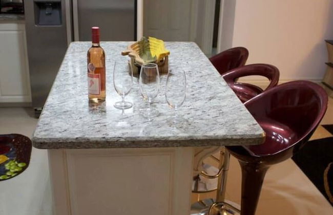 Remarkable 2-bed Apartment in Kingston - Photo 5