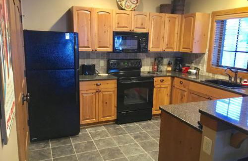 Boyne Mountain Creekside Condo - Foto 11