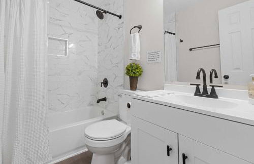 7 Min walk to Golden Belt - 4 Min Drive to Downtown - 7 to Duke - Photo 13