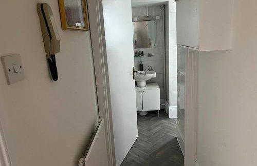 Stylish 1BR Teddington Flat Near Thames River - Foto 5