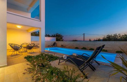 3 Bedroom Gorgeous Home In Linardici - Photo 15