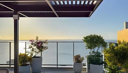 Studio Premium com Rooftop e Piscina com vista para a Baia de Todos os Santos, Portaria 24 Hr, Estacionamento, Wi-fi rápido 433Mpbs, Cozinha Compacta, Localização privilegiada próximo à praia e ao Farol da Barra - Foto 3