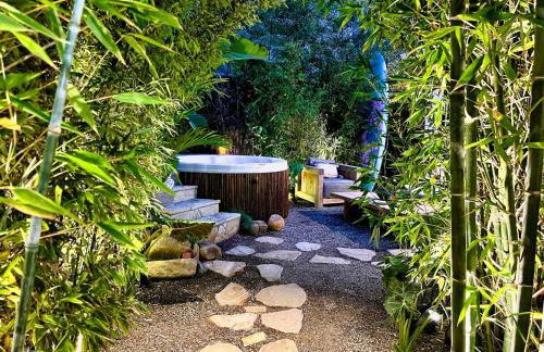 Channel Islands Beach Retreat - Photo 24