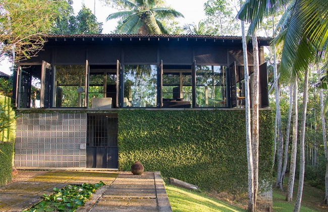 Historically Important Architecturally Stunning Hilltop Villa - Photo 20