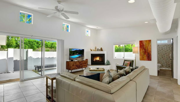 Modern Oasis w/ Pool, Patio Lounge, & Mountain Views Palo Verde by Avantstay - Foto 4