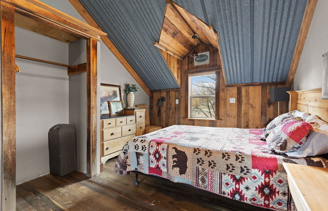 Costitch Lake Homestead Extraordinary Views! - Photo 15