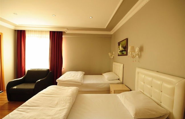 Sheriff Residence - Photo 19