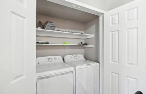 The Landry 280 Spacious and Cozy 2 Bedroom 1bth - Foto 16