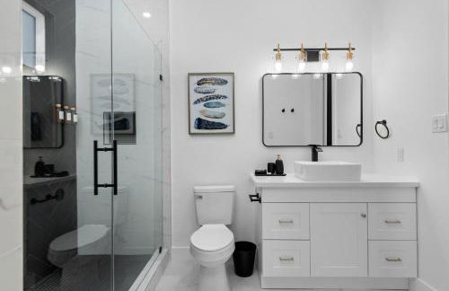 Urban Oasis with Top Houston Attractions nearby - Photo 14