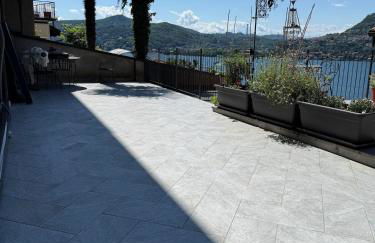 Romantic Room AL RIFUGIO DEI SOGNI terrazza con vista lago mozzafiato - Foto 13