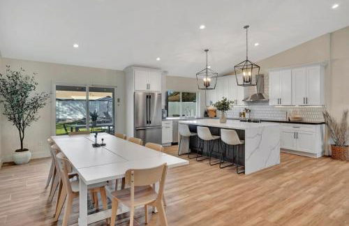 Slice Of Paradise, Remodel w FREE Heated Pool - Foto 7