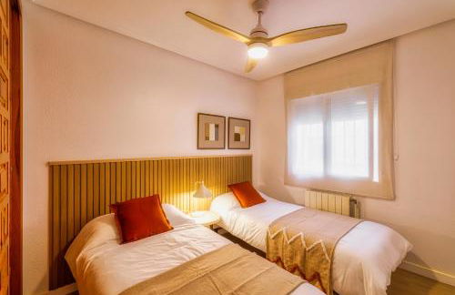 VILLA MARIE Estancia Premium en el MAR MENOR con Jacuzzi Climatizado - Foto 12