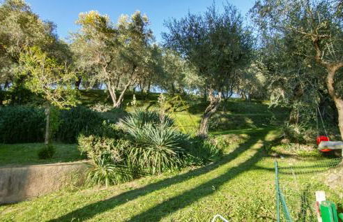 Awesome Home In Quiesa - Foto 18