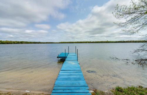 Minnesota Cabin with Deck and Private Beach - Foto 2