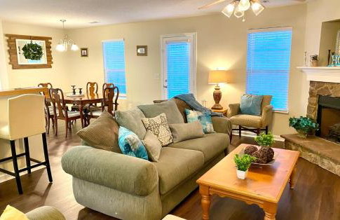 Spacious & comfy home in ultra-convenient location 2025 Traveller Award Winner - Foto 12