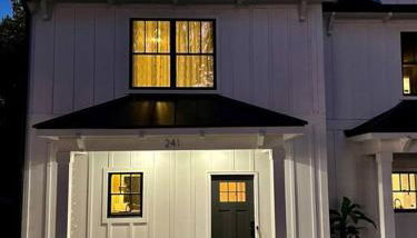 Charming Gainesville Townhome 1 - Photo 1