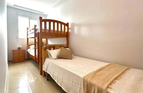 Vacaciones con el Mediterráneo a menos de 50 metros - Foto 16