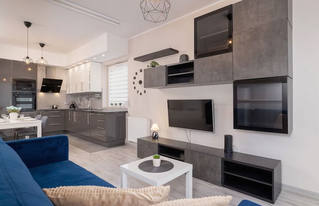 Apartment With Garden by Renters - Photo 25