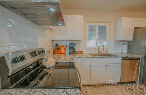 Casa Urbana-Close to Downtown-Hot Tub-Pet Friendly-No Pet Fees! - Foto 11