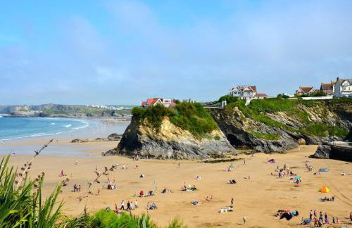 Stylish Home with Private Parking & Garden - Foto 21