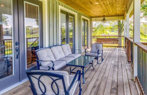 Escape to Nature Lakefront Jay Cottage with Views! - Foto 16