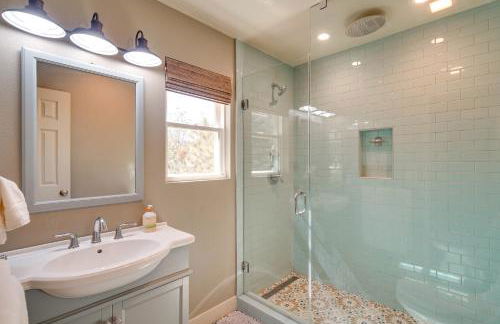 Running Springs Cabin with Spacious Deck and Hot Tub! - Foto 14