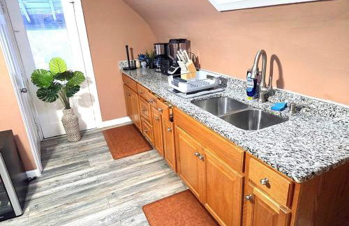 Luxury Loft - Family-Friendly Home Free Parking - Foto 12