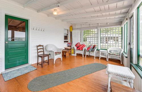 Dock and Rowboat Beechnut Bungalow on Keuka Lake - Foto 17