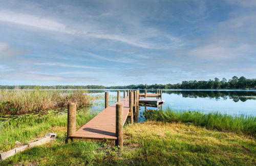Lovely Hawthorne Home with Private Boat Dock! - Photo 26