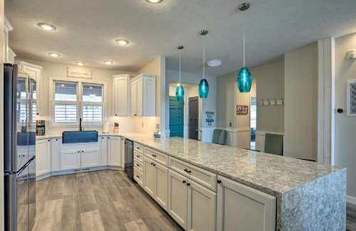 Lake Keowee Resort Condo with Balcony and Pool Access! - Foto 12