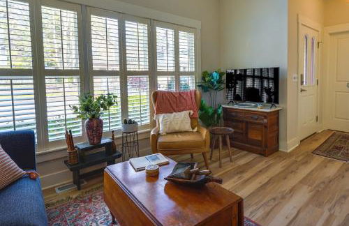 Charming Granville Home with Porch - Walk Downtown! - Foto 4