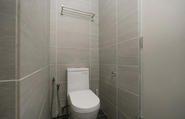 Cozy Skyline Retreat Trion KL - Level 63 - Foto 22