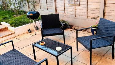 Kathleen's Cottage - Photo 2, Garden view