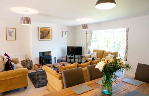 Country Crabtree Bungalow with large wild garden - Photo 79