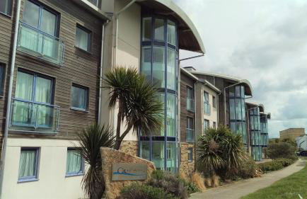 For the Shore, Fistral Beach Newquay - 2 Bed 2 bath - Private Parking with garage for 2 vehicles - Foto 13