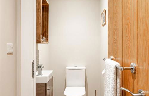 Stylish-Stays The Sanctuary, Stow-on-the-Wold -Luxurious Stylish, Grade II Listed Church conversion Workspace, centrally located - Foto 4