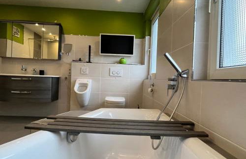 Sonnenblick Apartment sunview #rain-shower 2P bathtube BIG kitchen - Foto 1