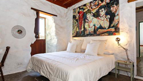 Bohemian Art House - 2BR in Yaiza & Garden - Photo 2