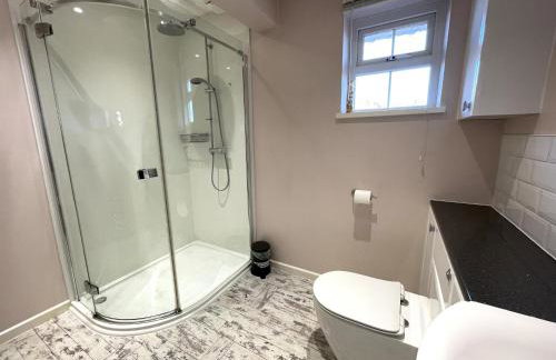 Dassia-Rural Bungalow, Dog Friendly with Hot Tub Near Gurnard - Foto 23