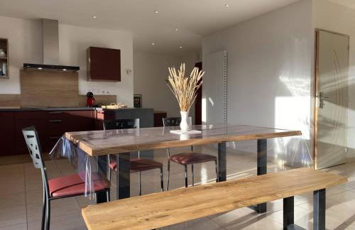 1100-Maison au cœur du village de Planguenoual. - Photo 1