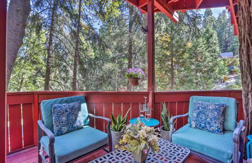 1 Mi to Lake Gregory Boho Crestline Cabin - Foto 23