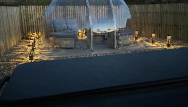 Maneight Retreat with Hot tub - Foto 5