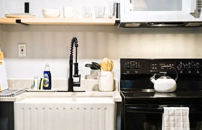 Harmony Studio 5min-asian Dist Full Kitchen - Photo 12