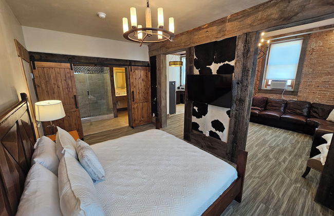 Eaglescape Suites and Event Center - Photo 8