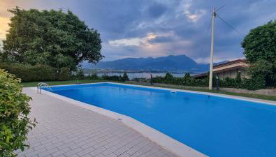 Blu Manerba with a panoramic pool overlooking the islands - Photo 4
