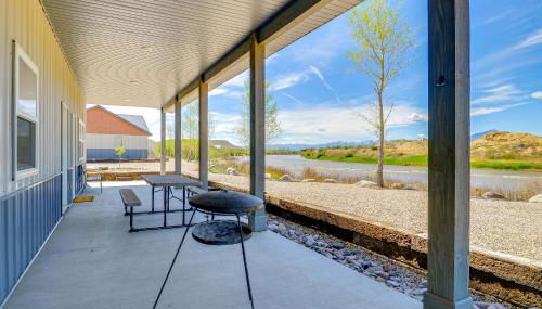 Clark Riverfront Retreat with Fire Pit and Views! - Foto 2