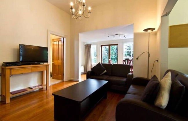 Christchurch City & Country Cottages - Brockworth Cottage - Foto 11