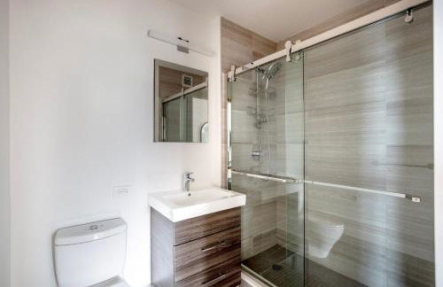 1BR nr Broadway w Indoor pool Gym NYC-28 - Foto 13