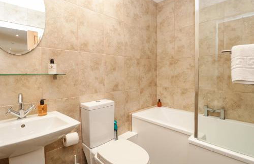 Spanish Boathouse - Photo 28