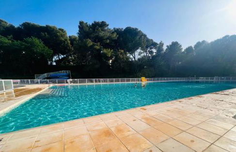 Domaine de La Coudouliere, Vue Mer, Plage, Piscine et Parc - Foto 9